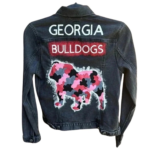 Hand-Painted Georgia Bulldog Camo Jean Jacket - Unique Dog Design - Gap Denim - Picture 1 of 7